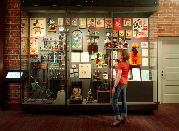 The Rise and Fall of the Disney Store •