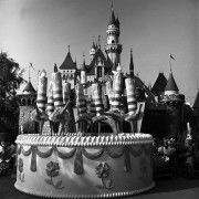 A Pictorial Look at Disneyland's First Decade!
